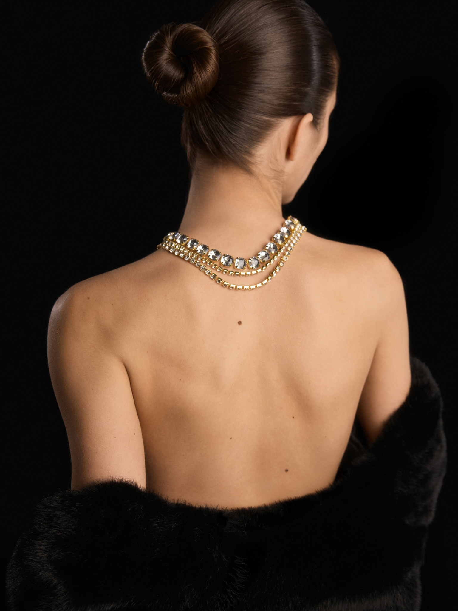 Set of three necklaces with large crystals