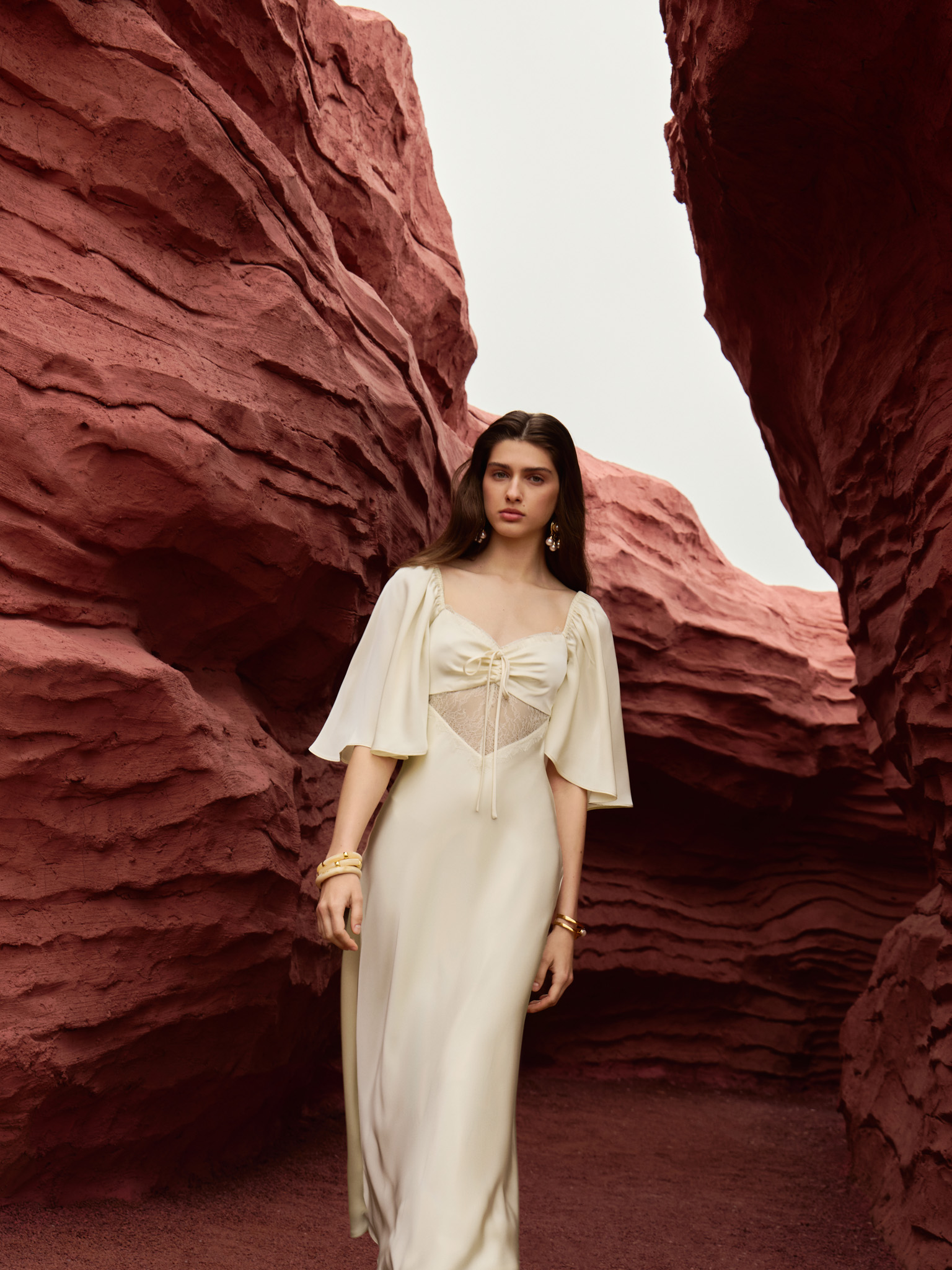 Lightweight satin maxi dress with lace insert at the waist