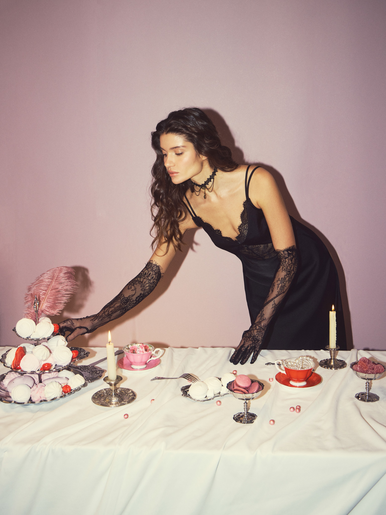 Maxi dress with straps and lace insert on the bodice