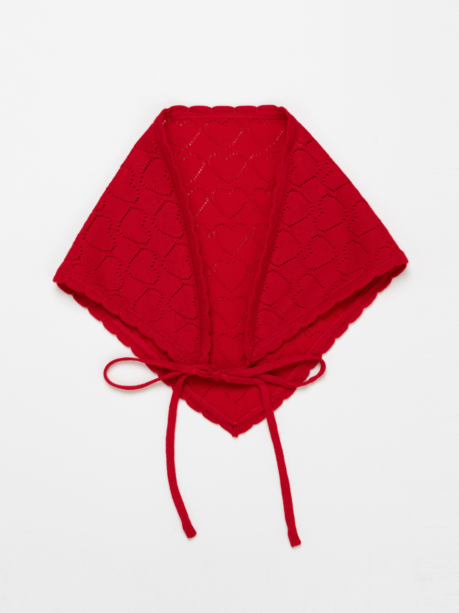 Knitted shawl with ornamental pattern