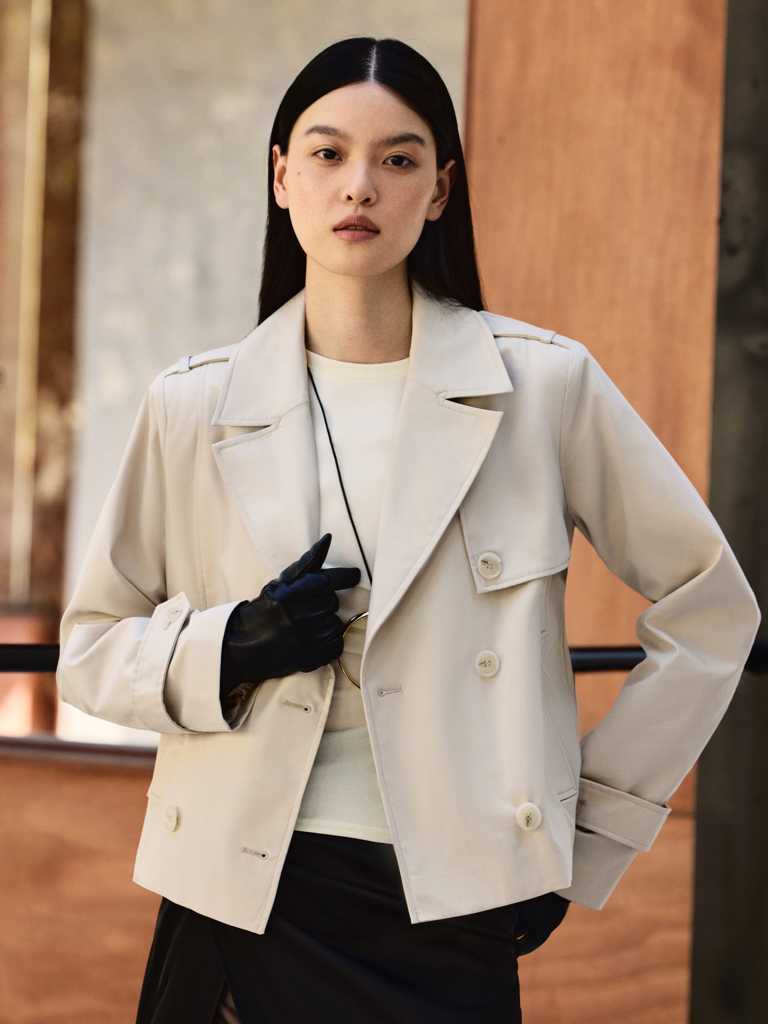 Cropped straight-cut trench coat with wide lapels