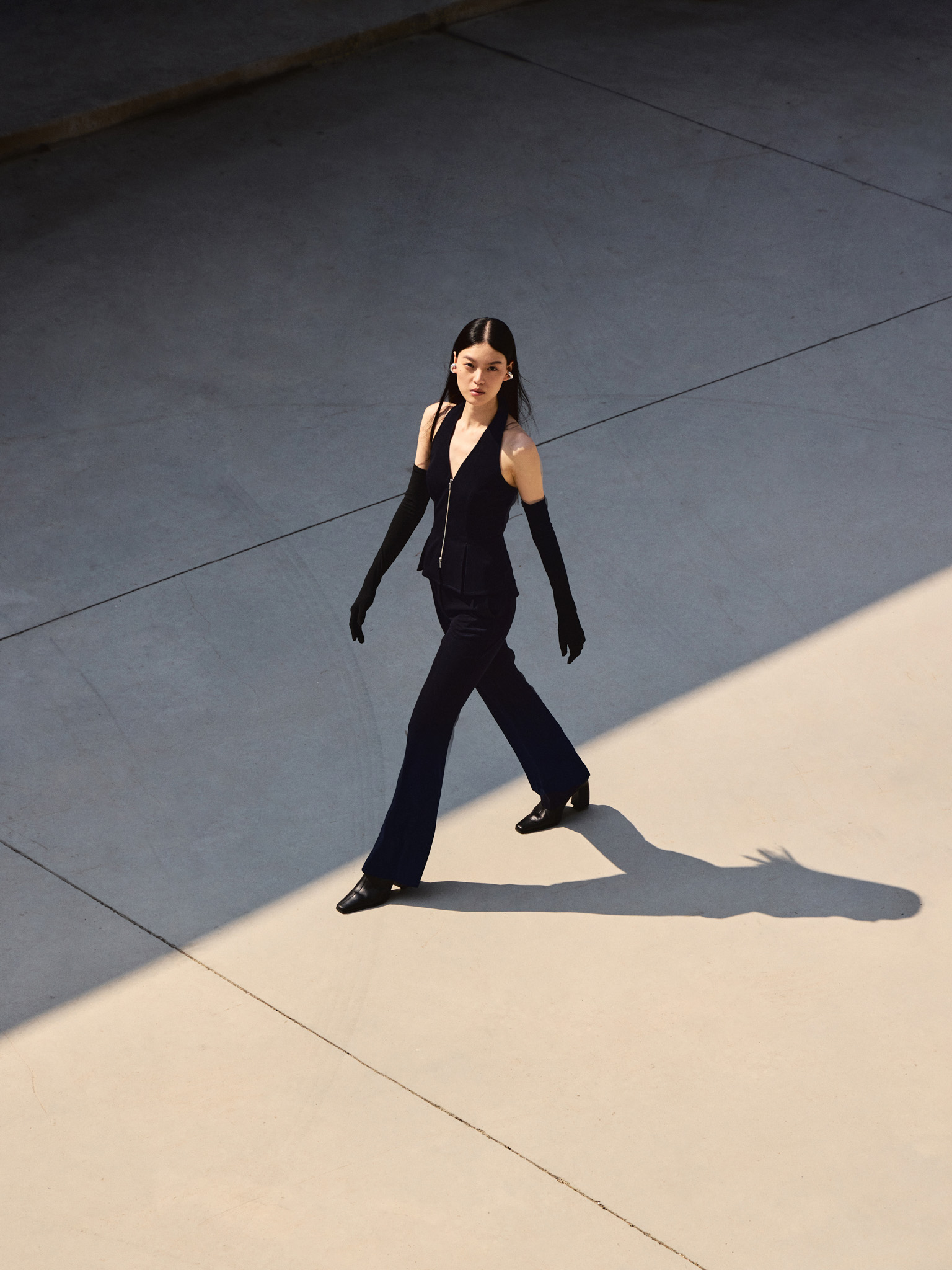 Flared high-waisted trousers