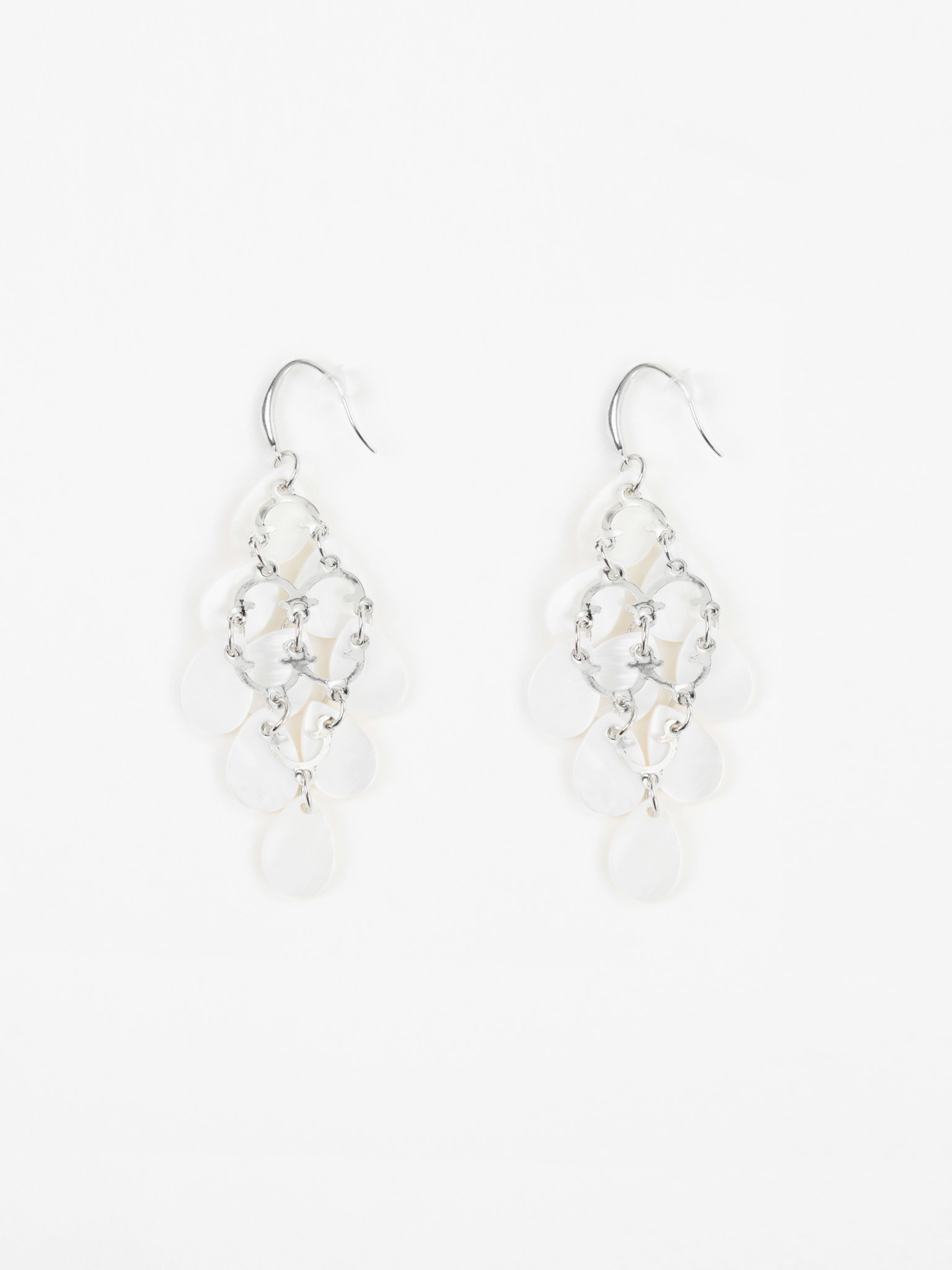 Stud earrings with pearl pendants