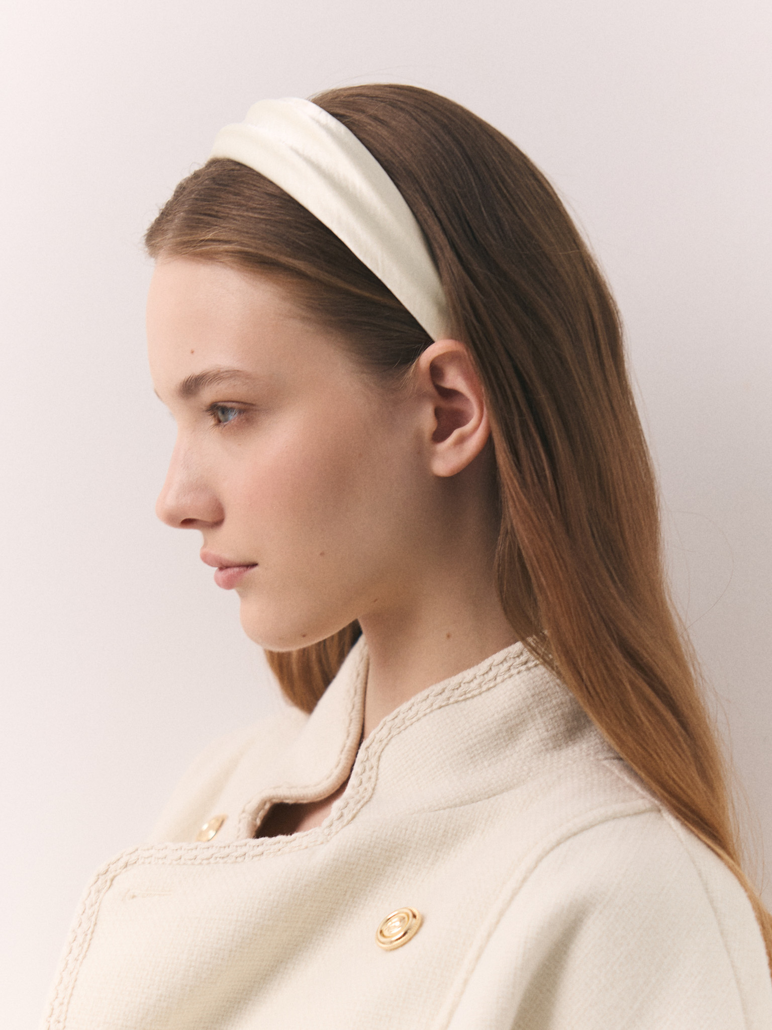 Wide smooth hairband