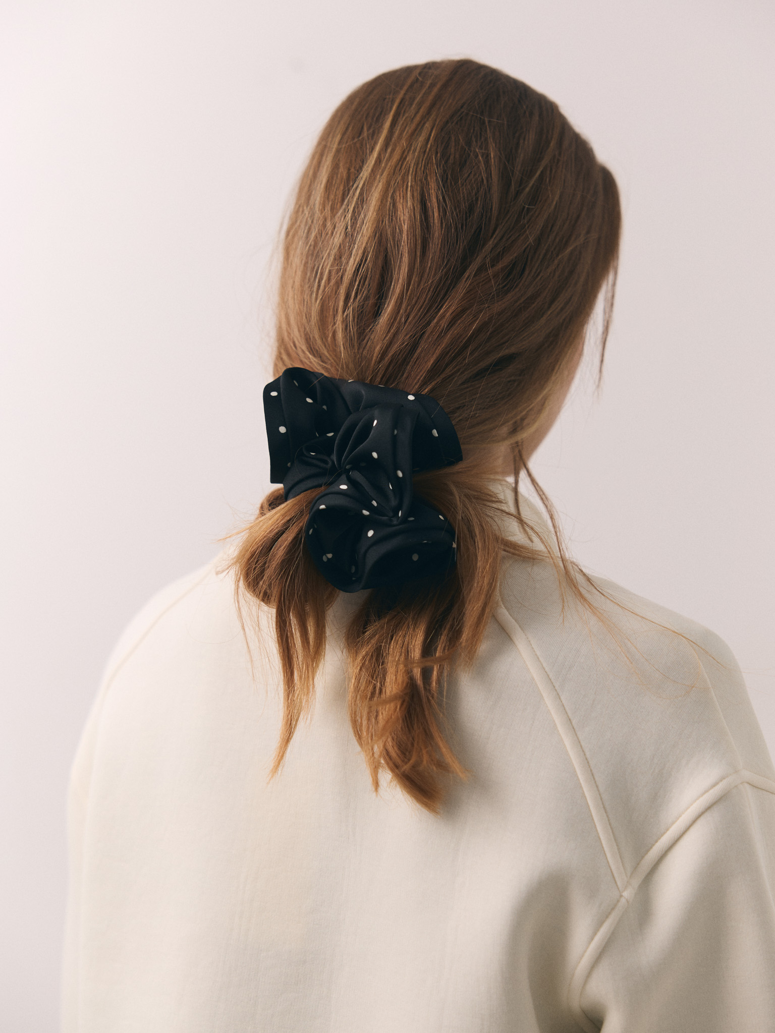 Резинка для волос Lichi