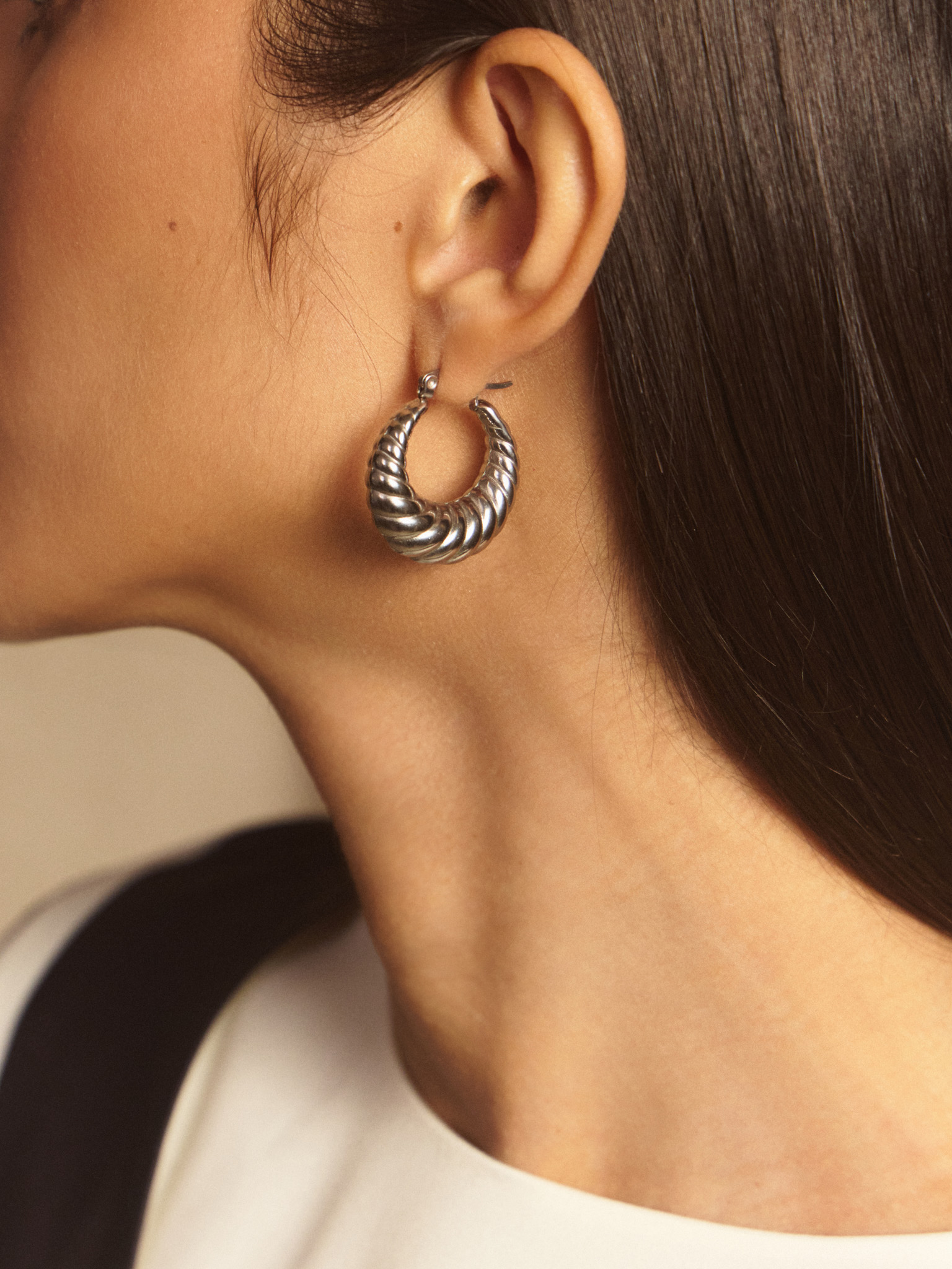 Twisted hoop earrings