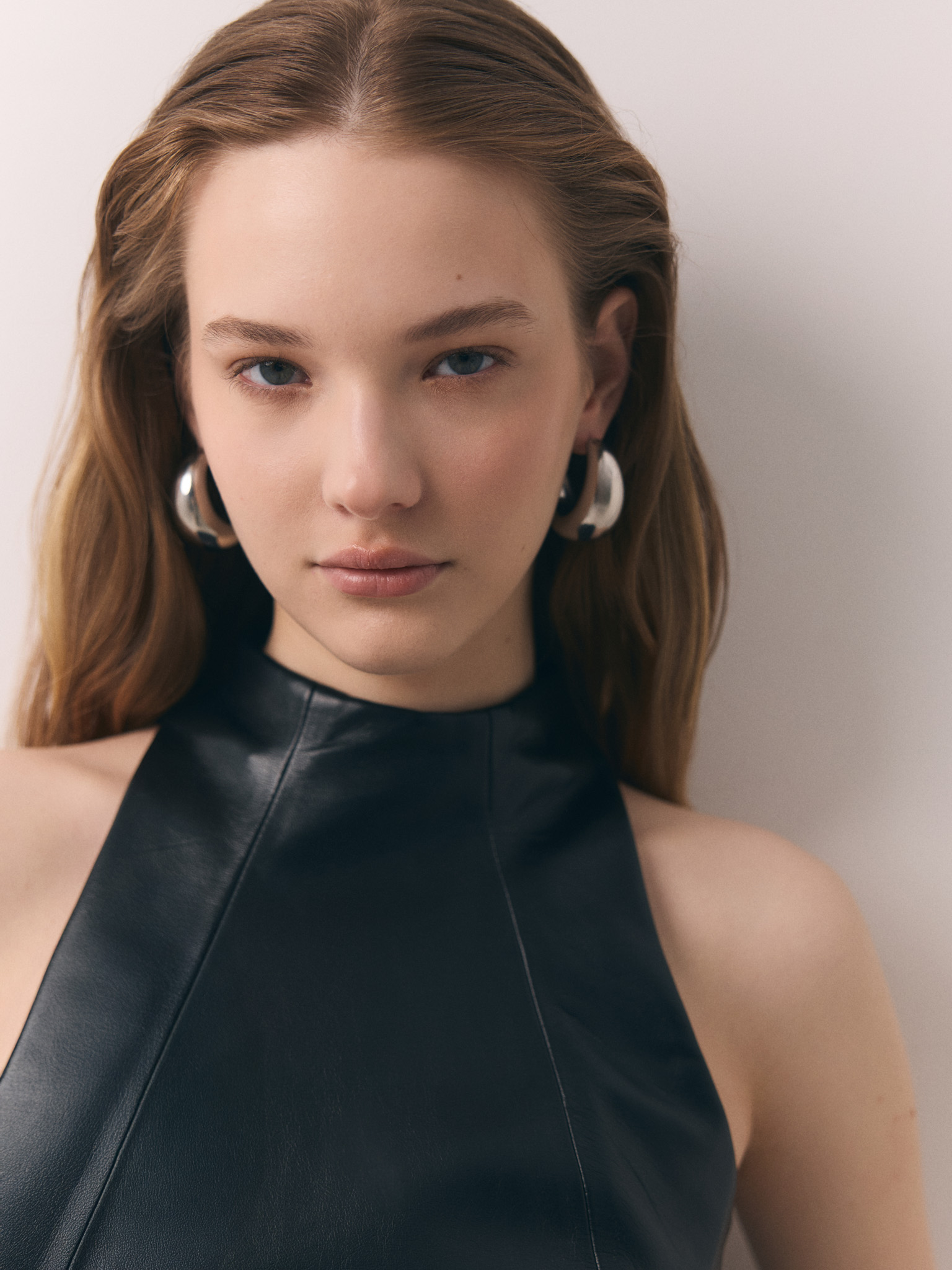 Puffed half-hoop earrings