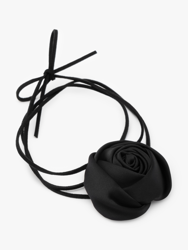 Lace necklace with satin flower
