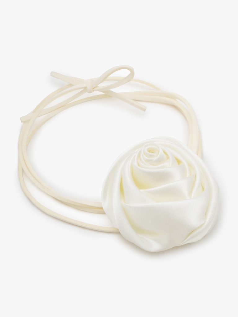 Lace necklace with satin flower