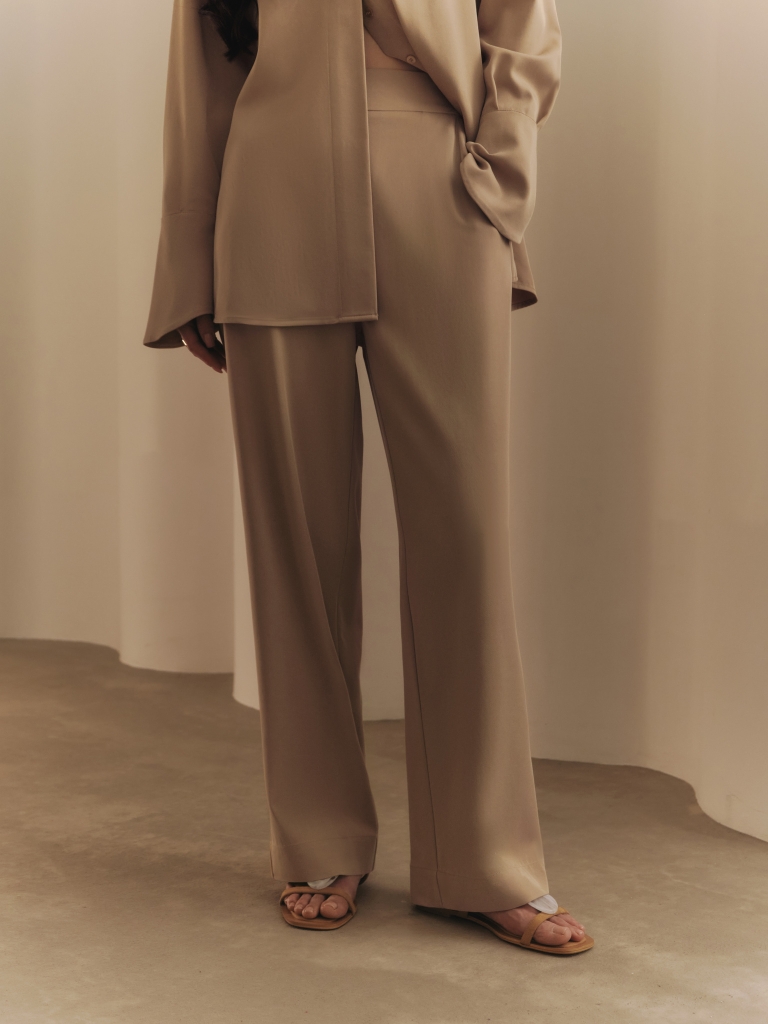 Straight trousers with elasticated waistband