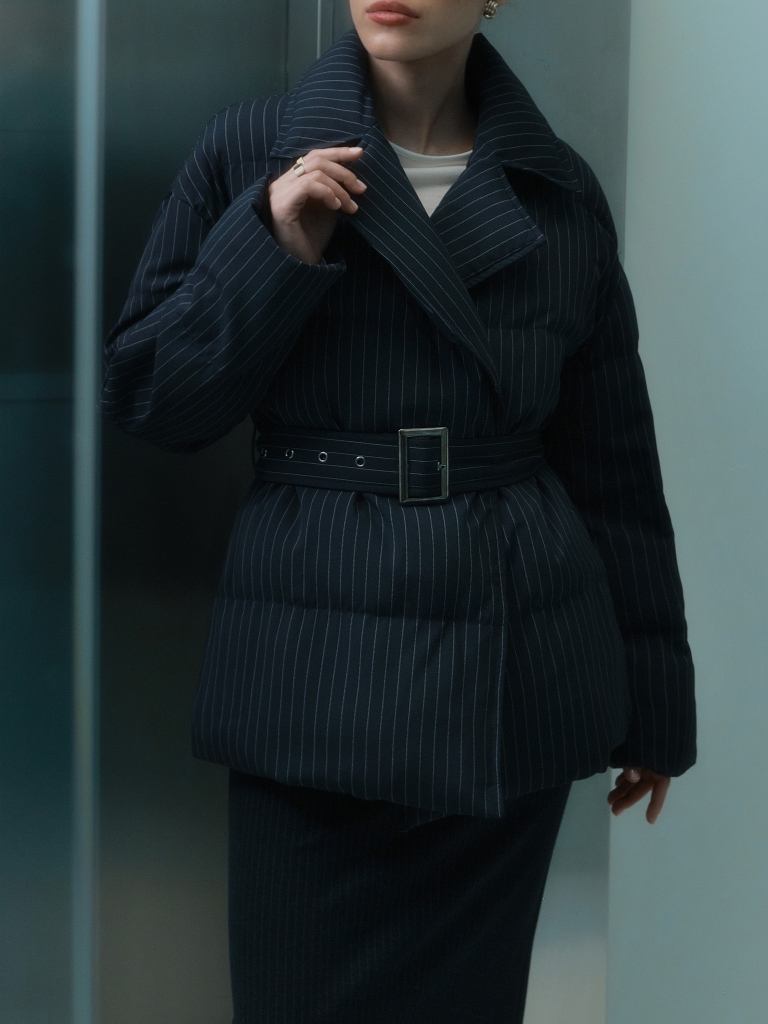 Quilted jacket with a belt