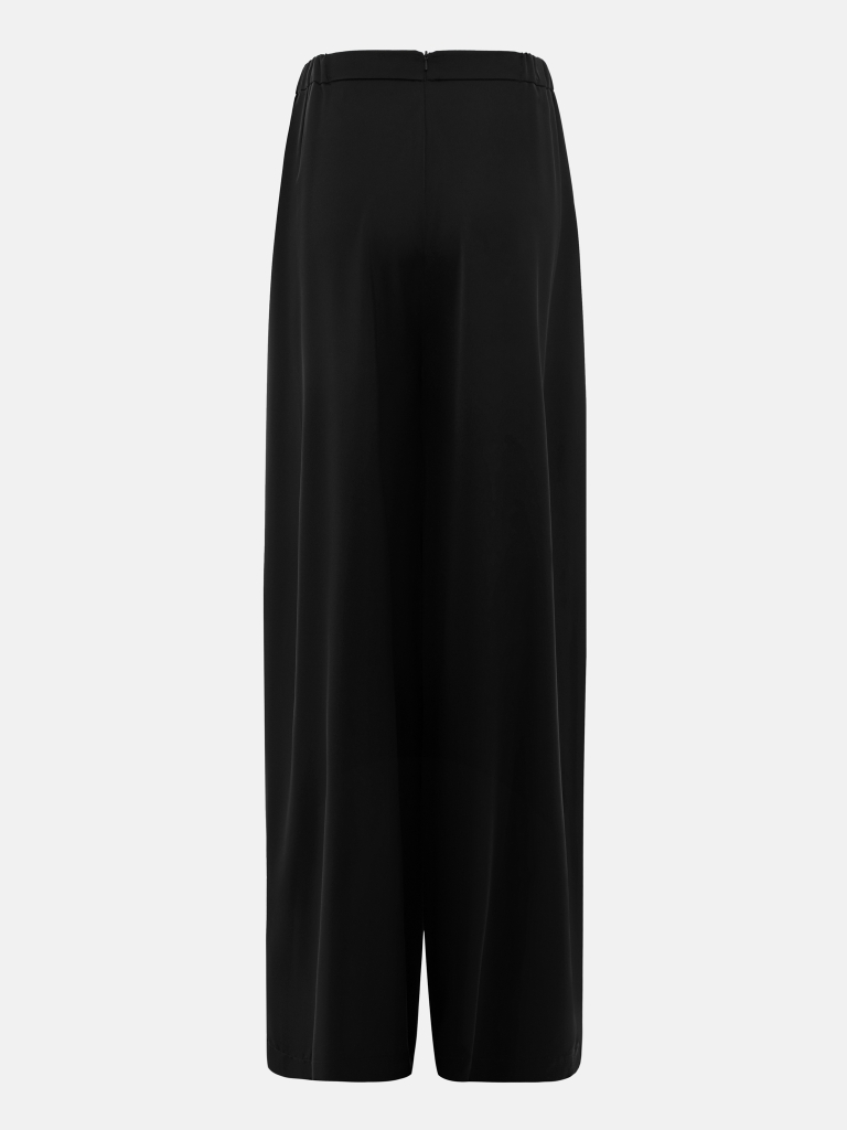 Trousers with slits and rhinestones