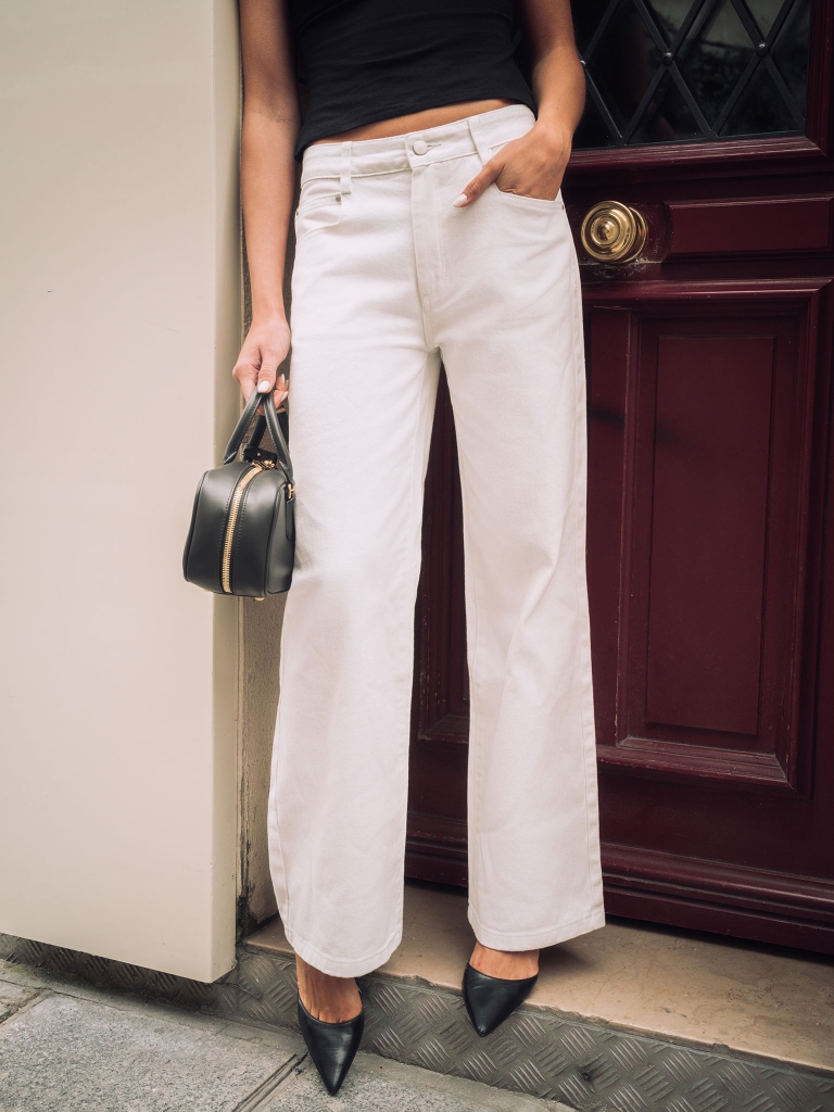 Mid-rise straight jeans