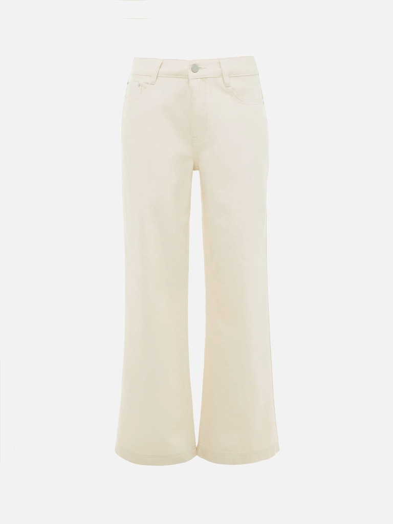 Loose mid-rise jeans