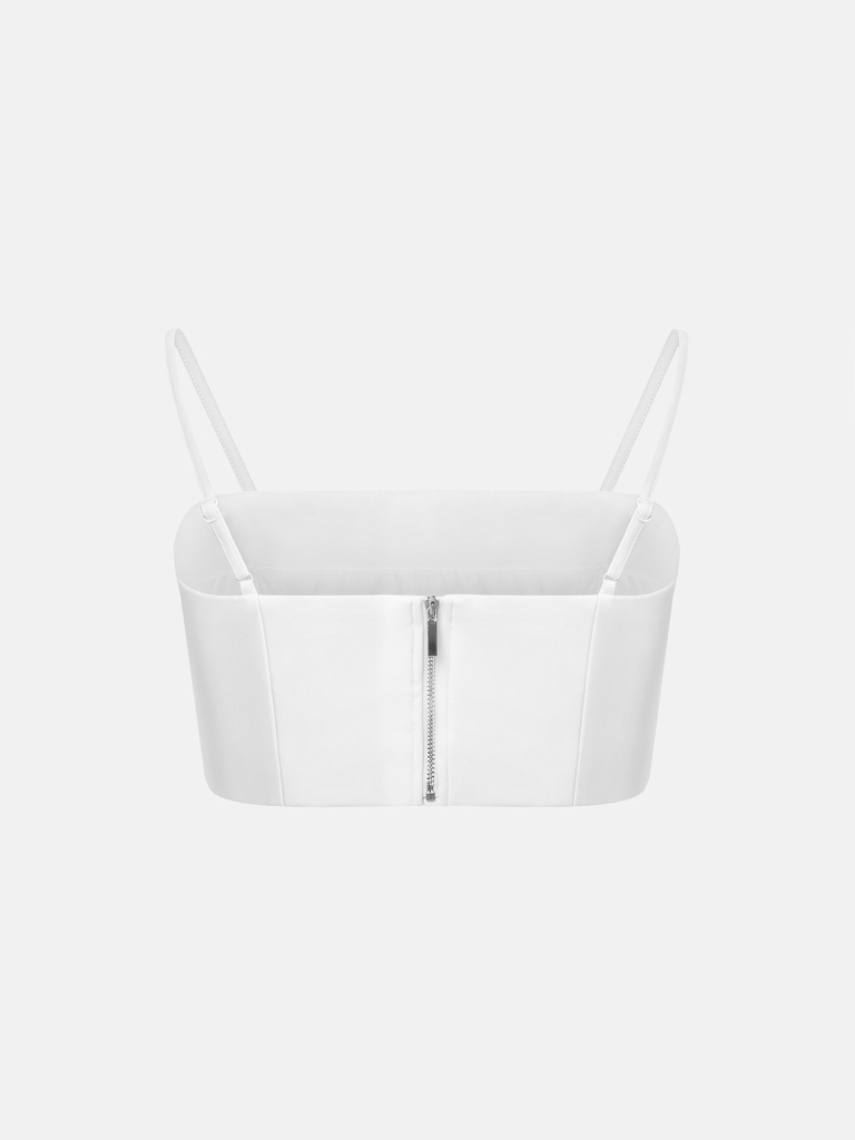 Tailliertes Oberteil mit schmalen Trägern