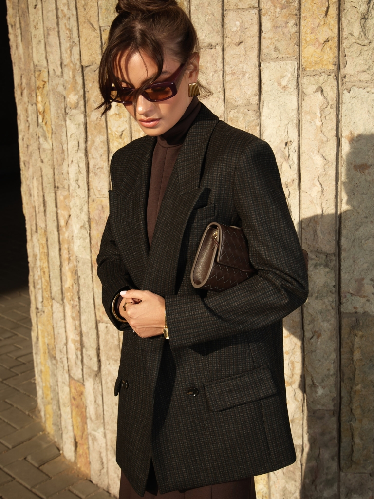 Двубортный жакет оверсайз из фактурной ткани