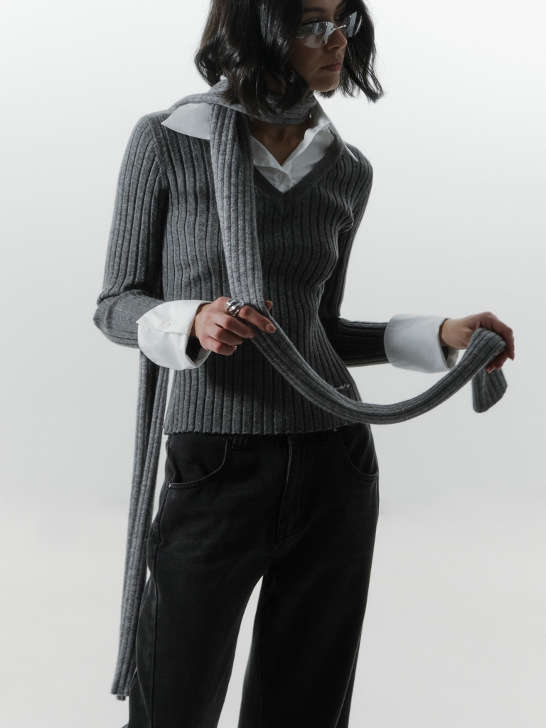 Long ribbed scarf