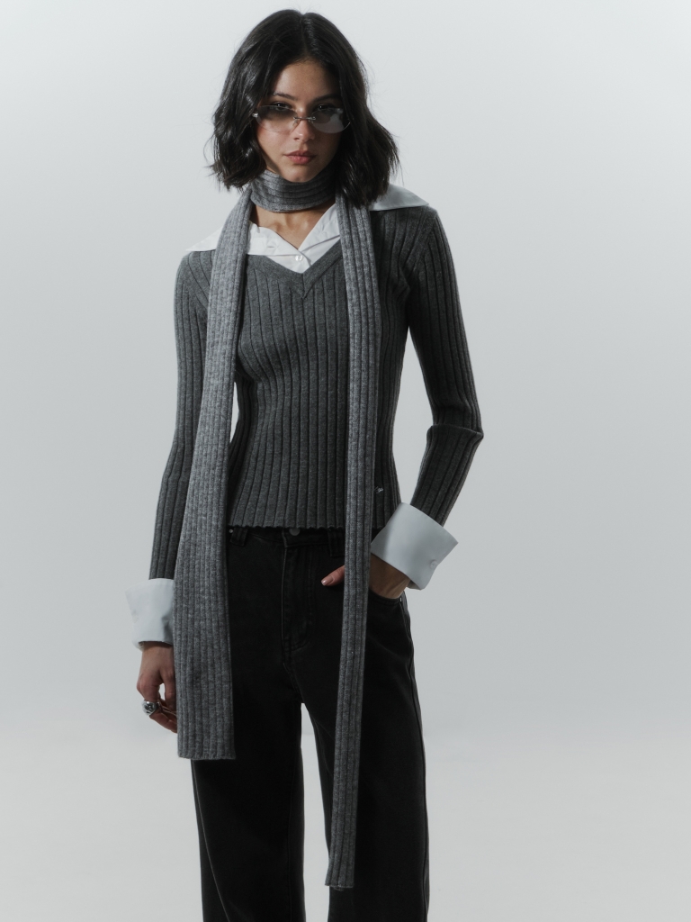 Long ribbed scarf