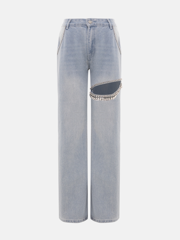 Loose jeans with slit on the pant leg and rhinestone embellishment