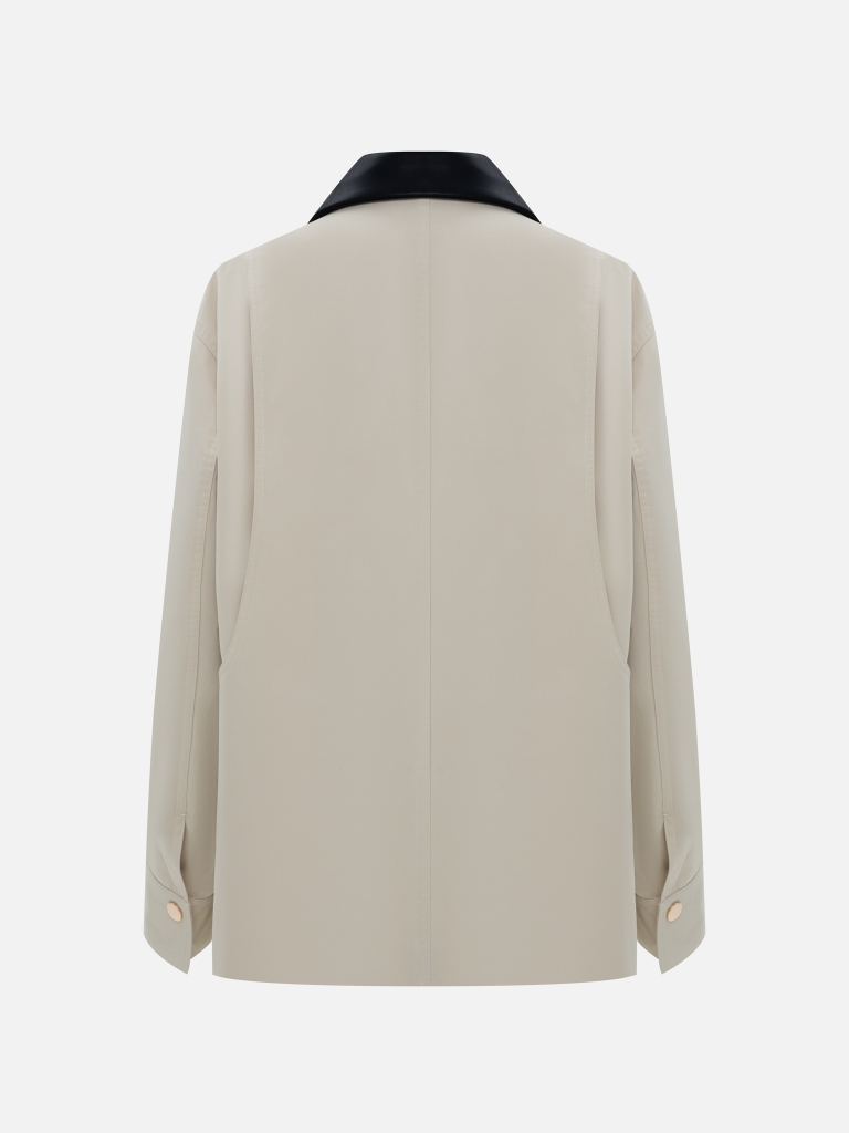 Extended jacket with contrasting eco-leather collar
