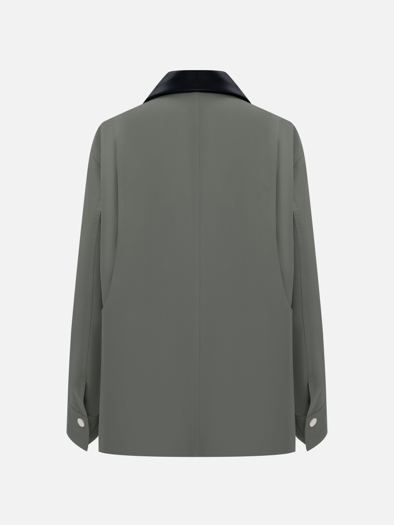 Extended jacket with contrasting eco-leather collar