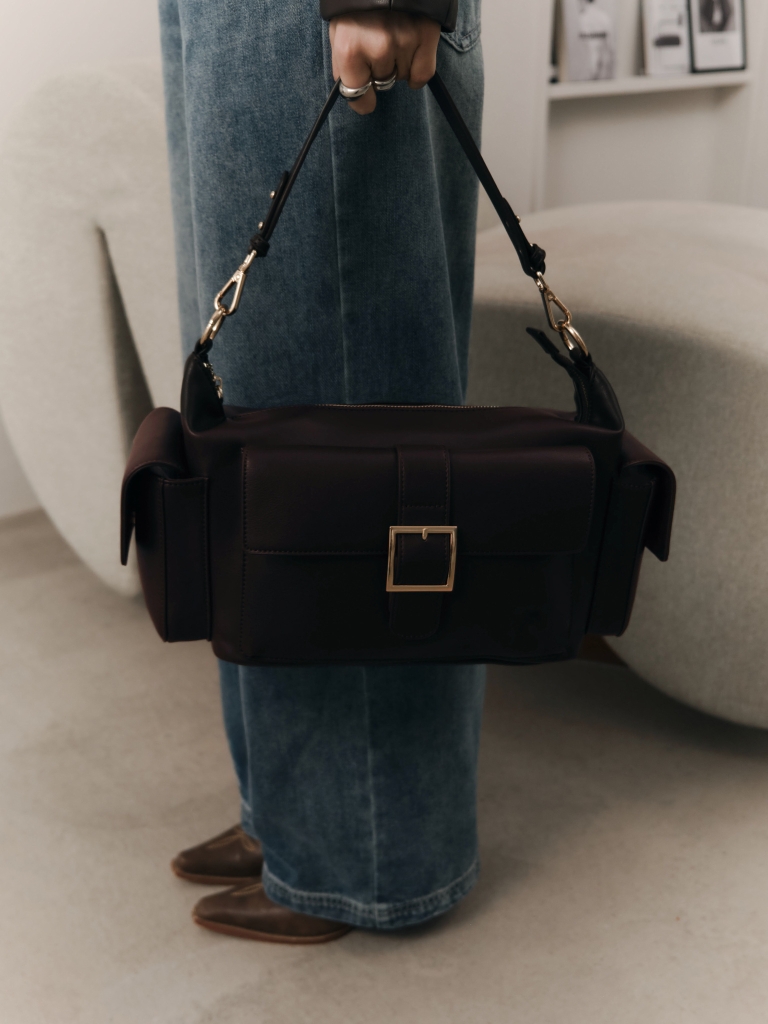 Прямоугольная сумка с крупными карманами