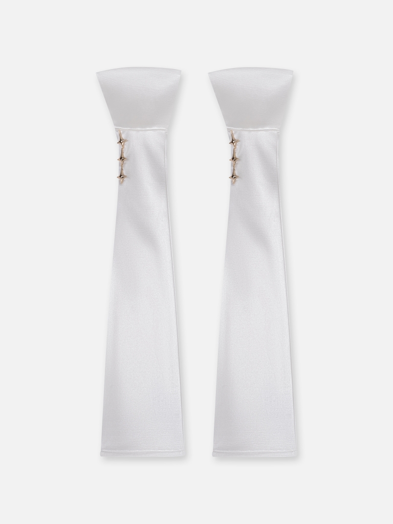Long satin gloves with decorative buttons