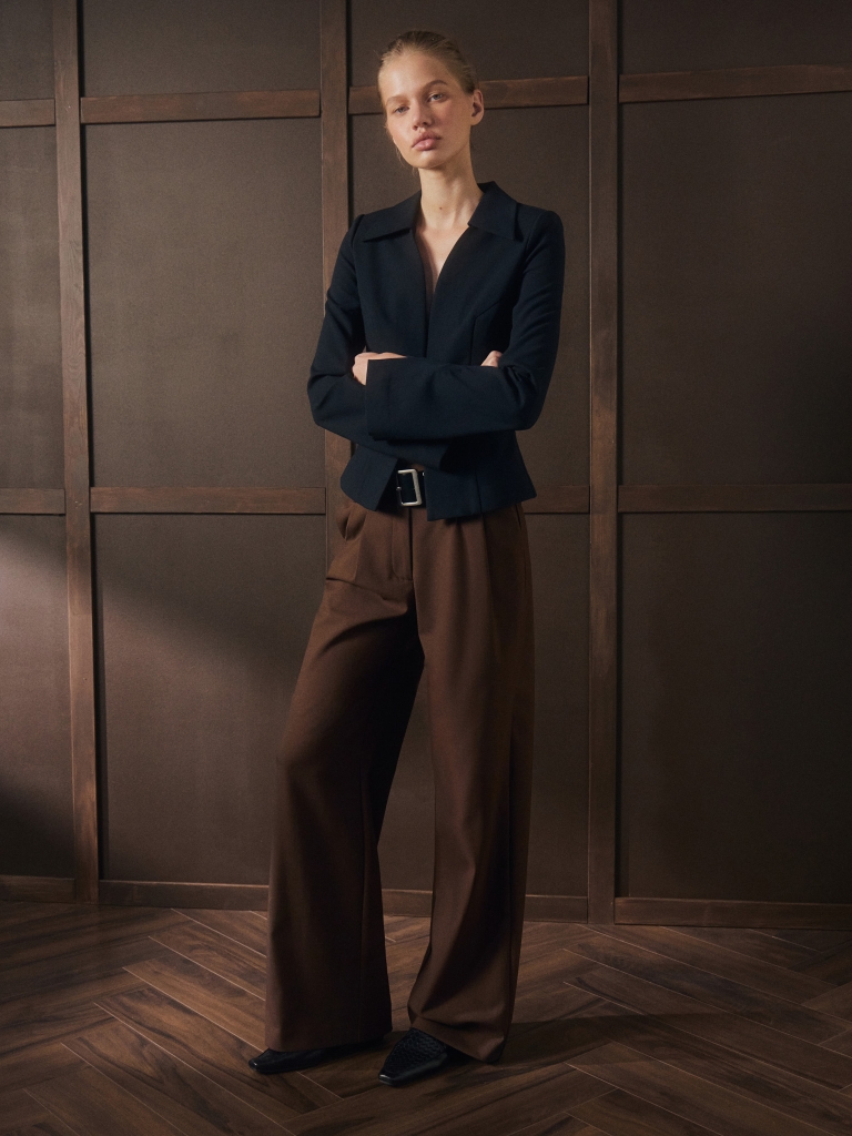 Flared suiting trousers with waist pleats