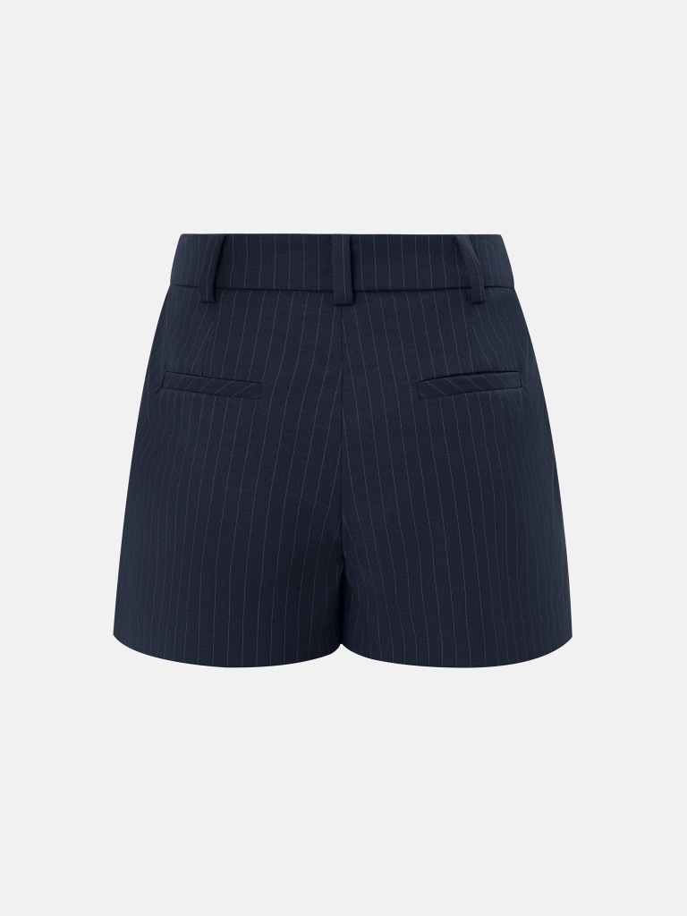 Mini shorts in fine pinstripes 
