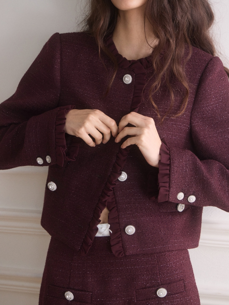 Single-breasted tweed jacket with ruffles