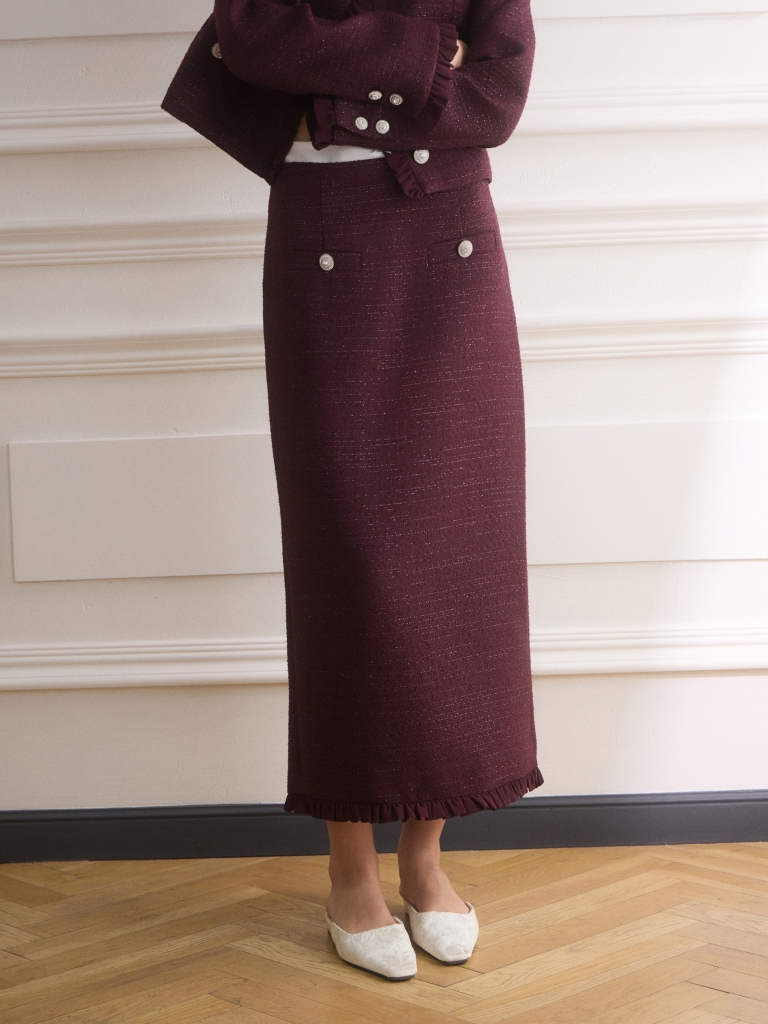 Straight-cut tweed midi skirt with ruffles
