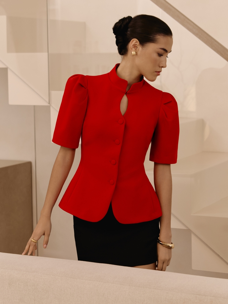 Single-breasted jacket with stand-up collar and short sleeves