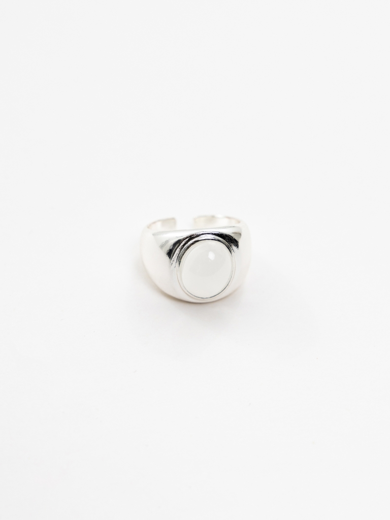 Silvertone ring with round crystal