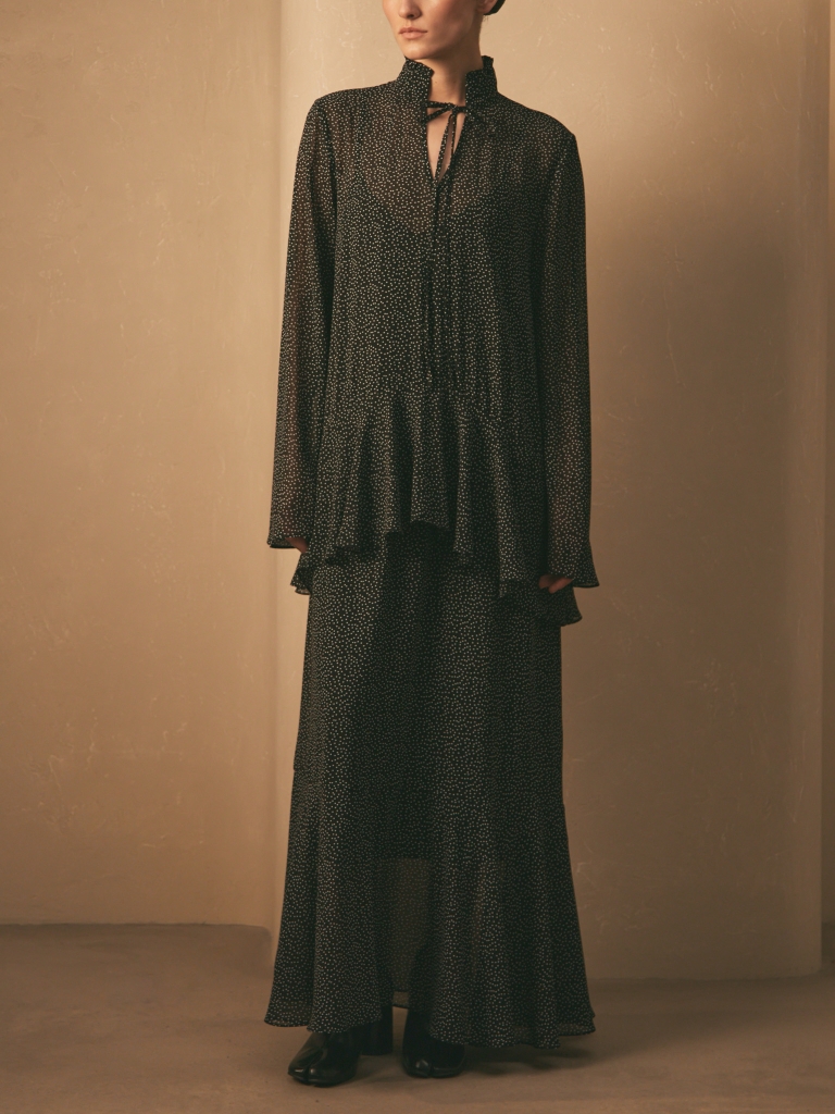 Lightweight maxi dress with collar ties