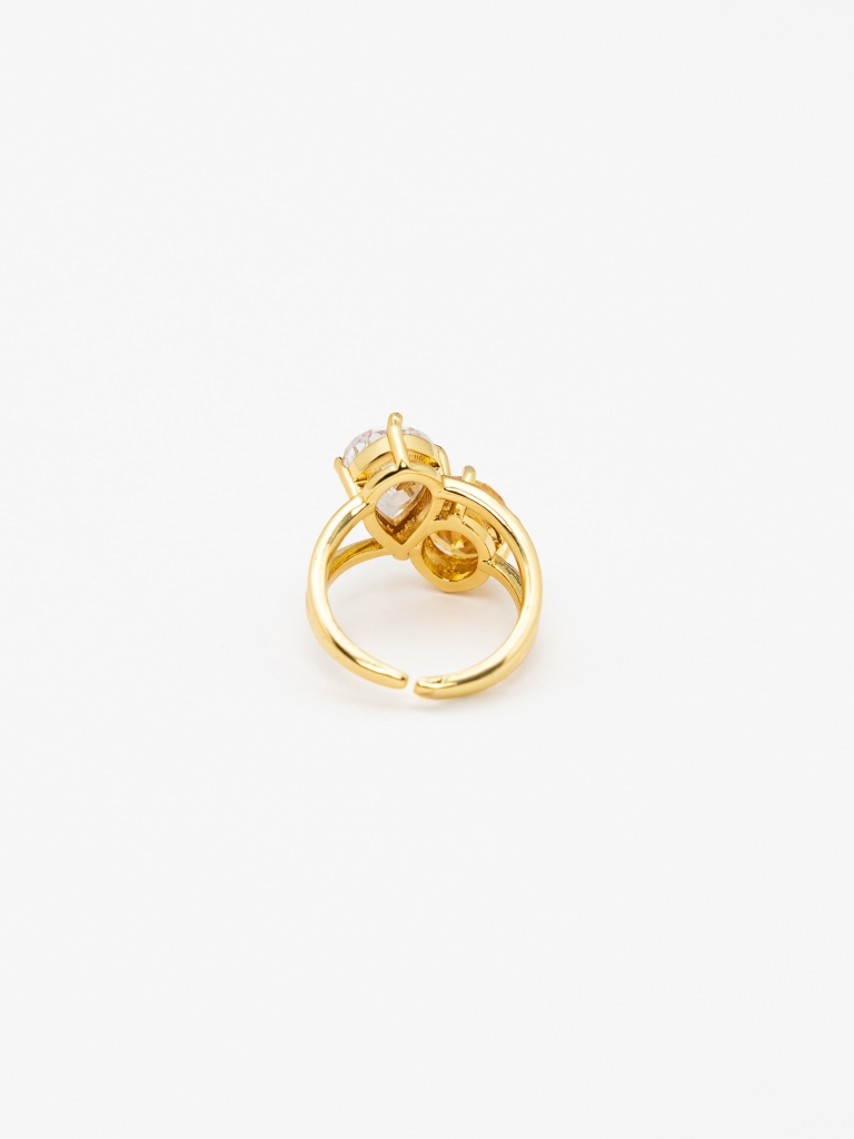 Slim ring with large stones