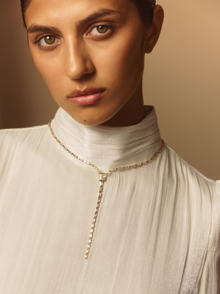 Golden necklace with rectangular crystals