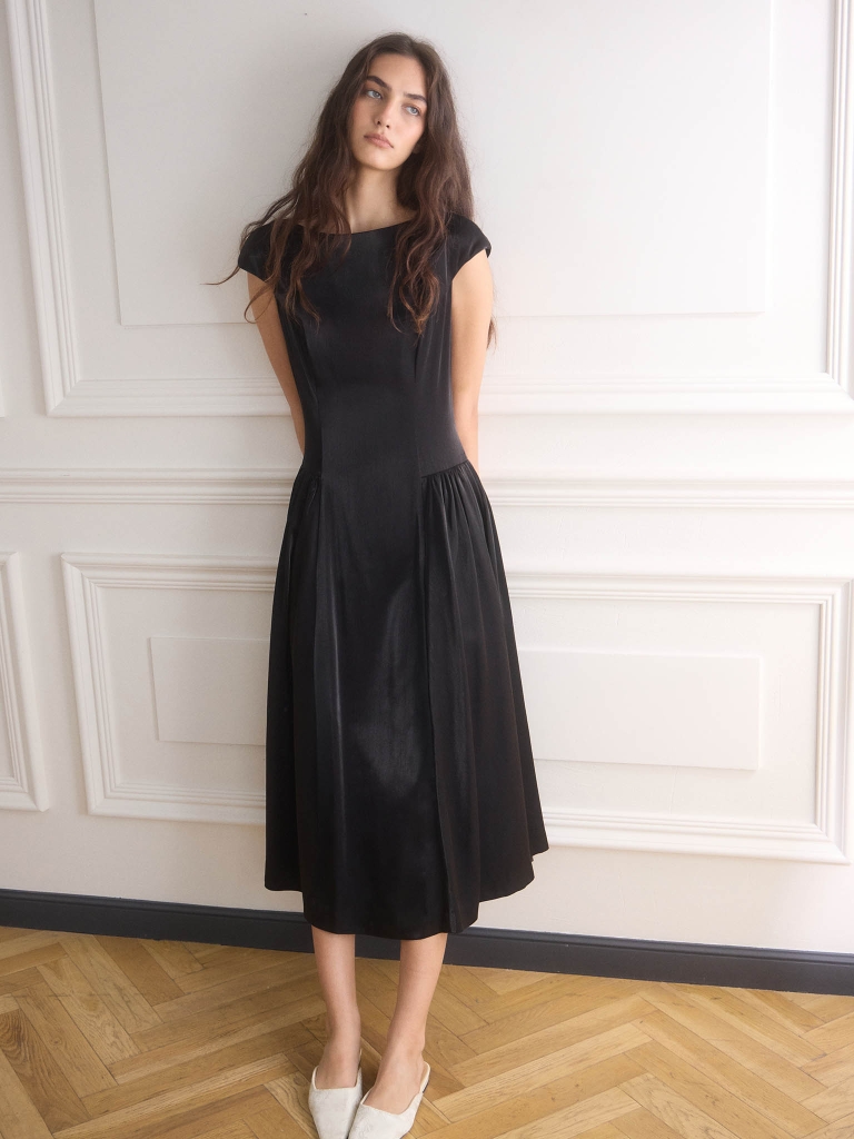 Shiny midi dress with gathered skirt
