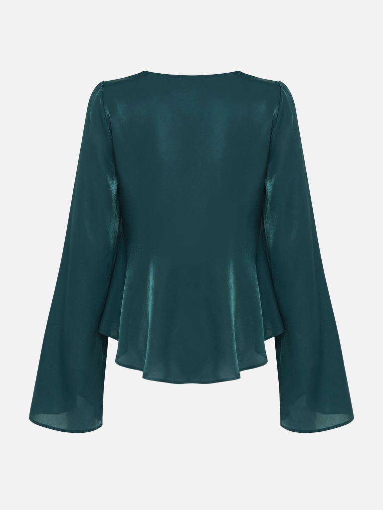 Shimmering blouse with loose sleeves
