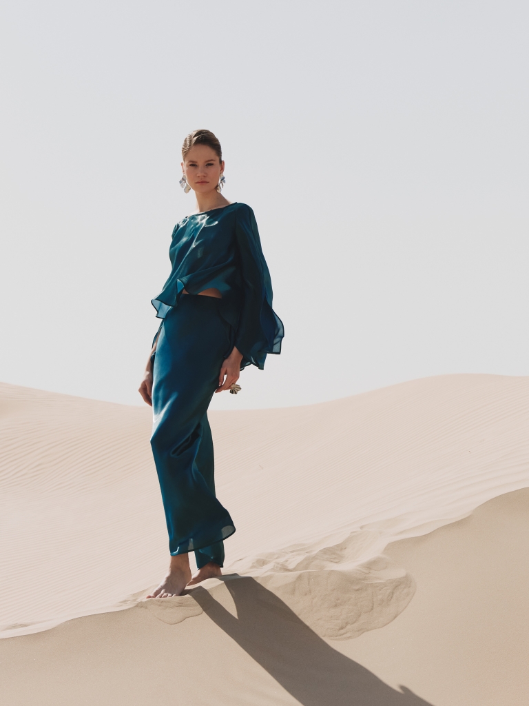 Maxi skirt in shiny fabric