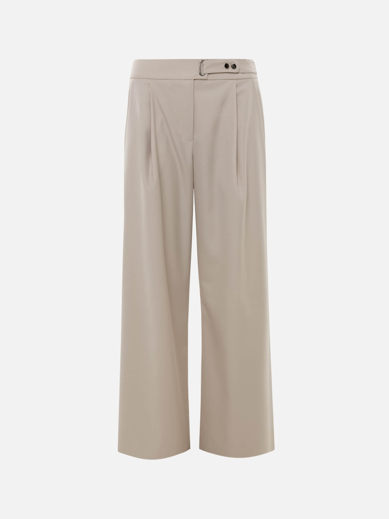 Loose-fit trousers with asymmetrical fastening