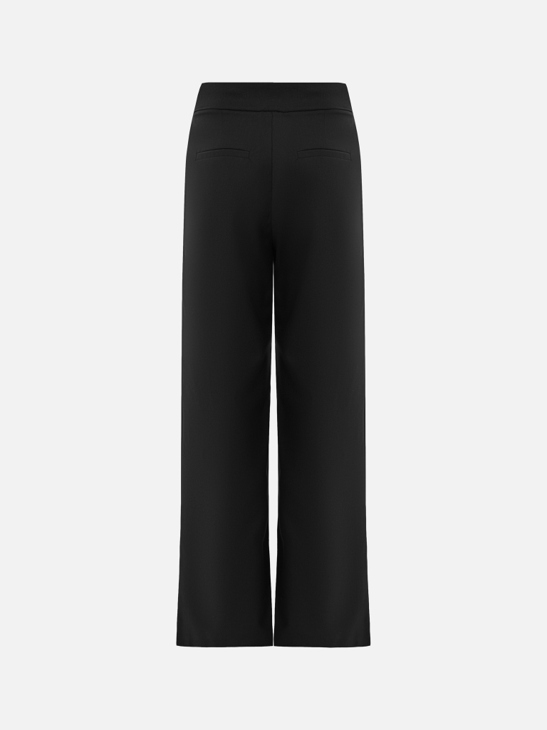 Loose-fit trousers with asymmetrical fastening