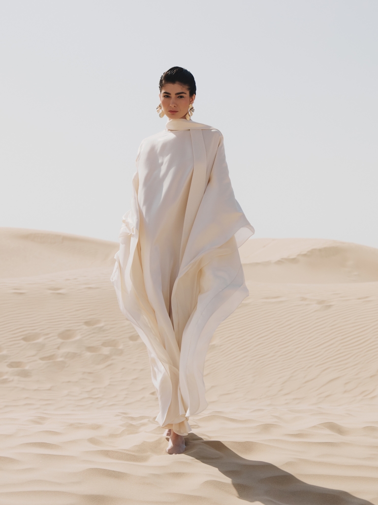 Maxikleid aus Viskose mit passendem breiten Schal