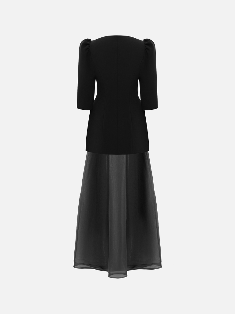 Maxi dress with a light floor-length skirt