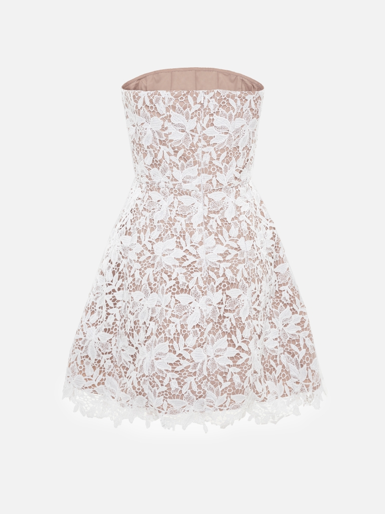 Robe mini en guipure à épaules dénudées