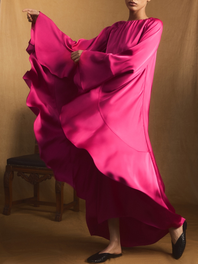 Voluminous maxi dress with flounce sleeves