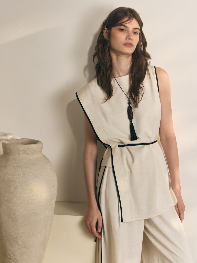 Asymmetrical viscose top with contrasting trim