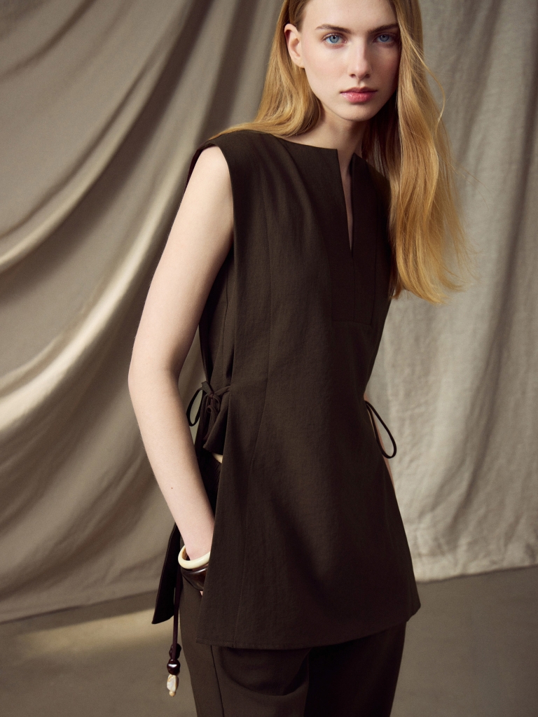 Viscose and linen top with waist ties