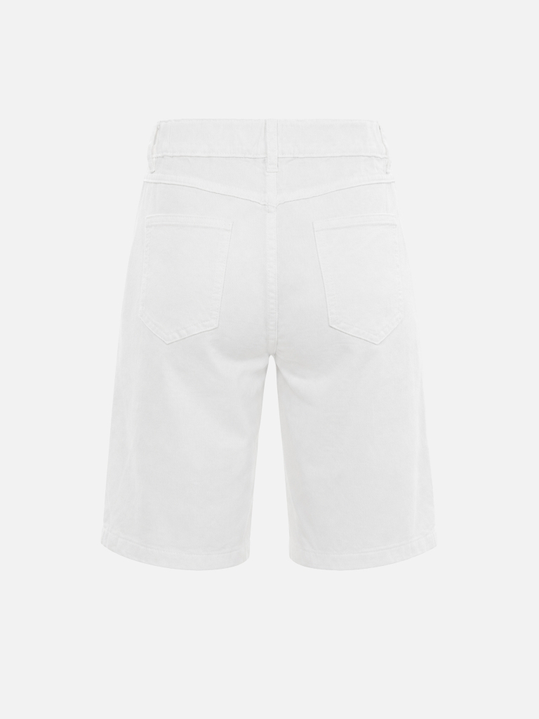 Loose denim shorts