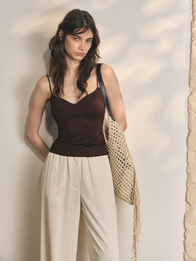 Fitted strappy top in stretchy fabric