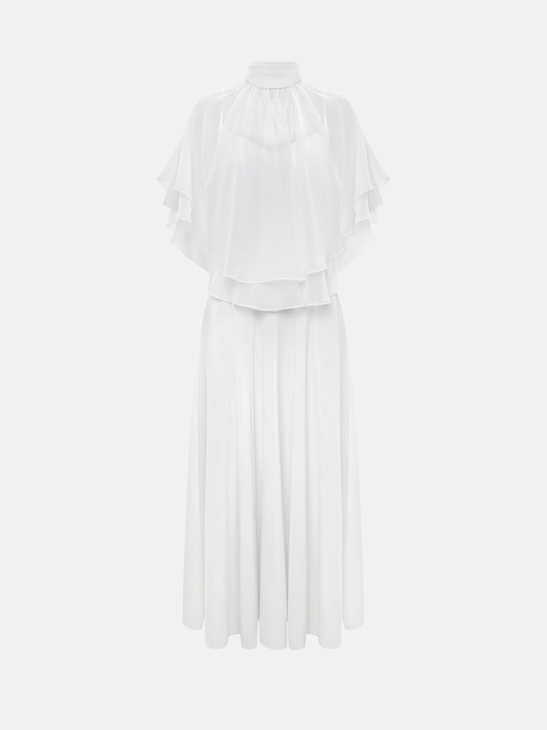 Robe longue avec un cache-cœur superposé et semi-transparent